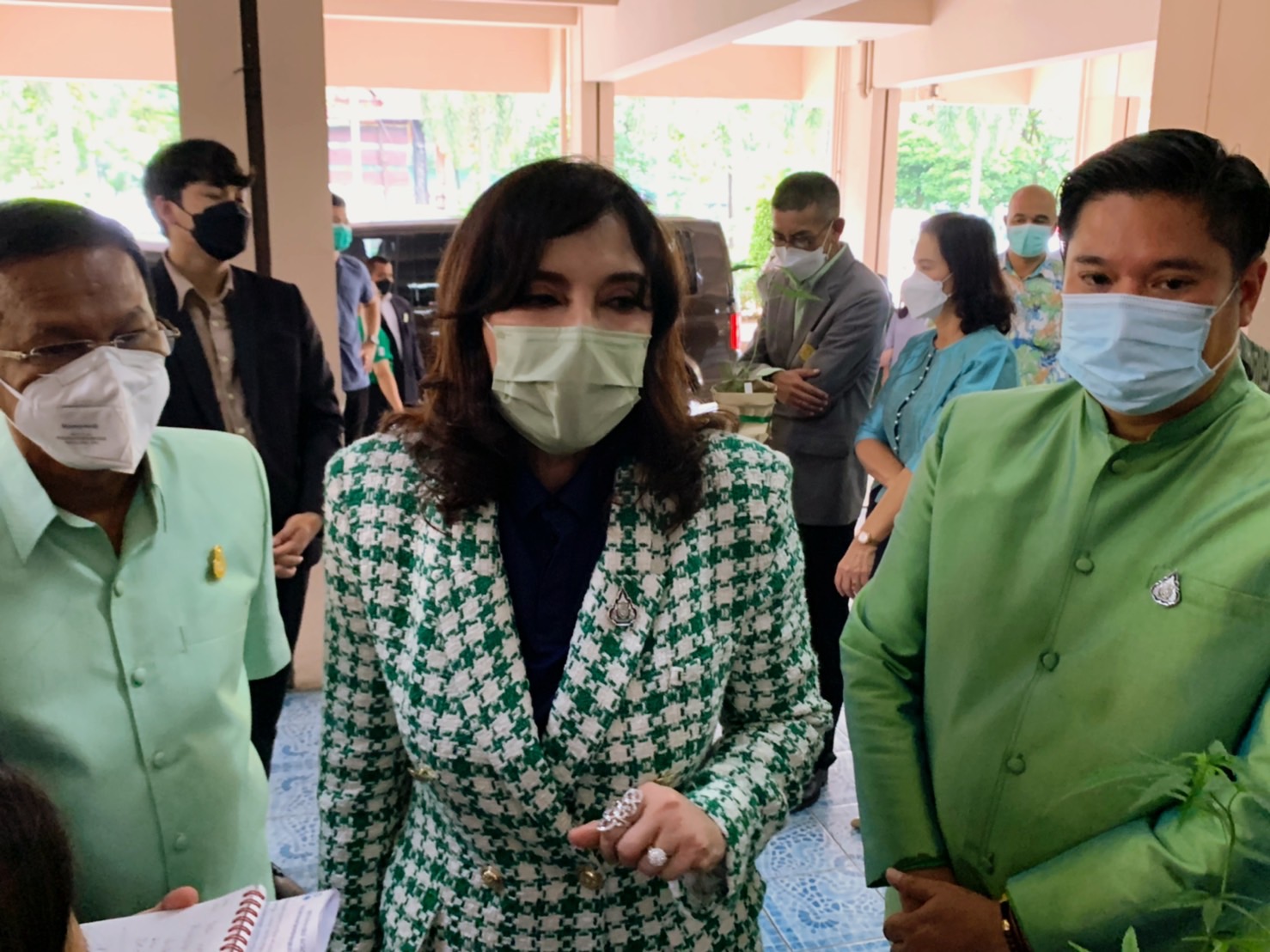 มนัญญา ไทยเศรษฐ์