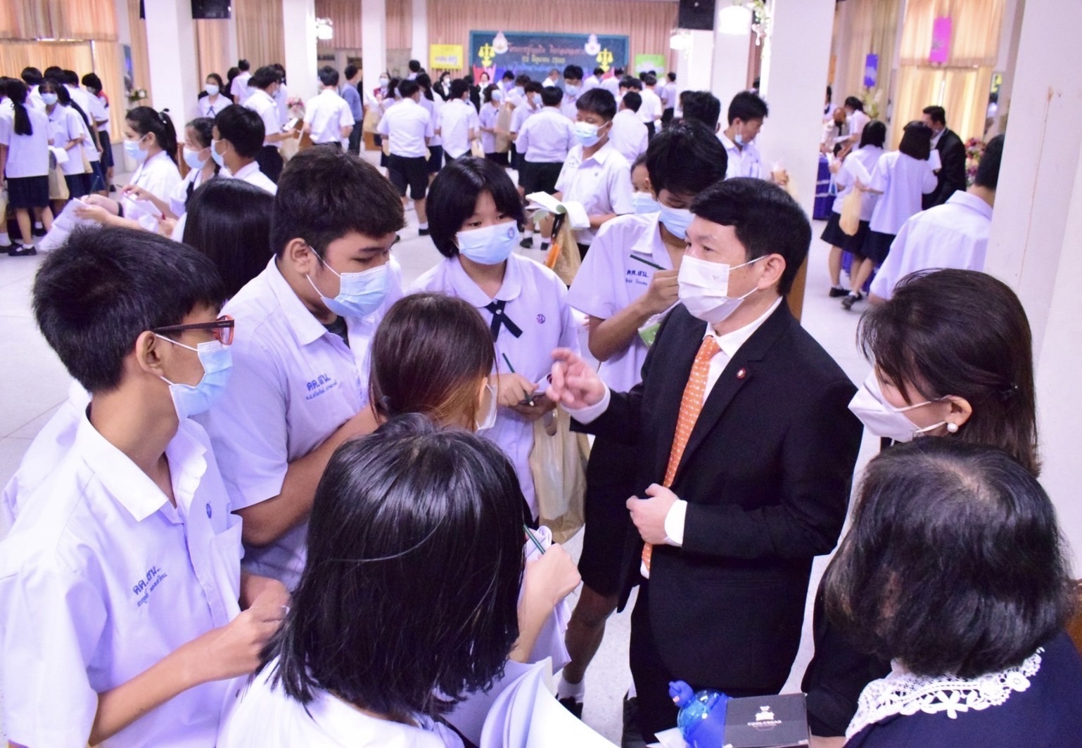 ศาลเยาวชน จับมือ ร.ร.สามเสนนอก ให้ความรู้กฎหมายใกล้ตัว-แนะแนวเรียนต่อ