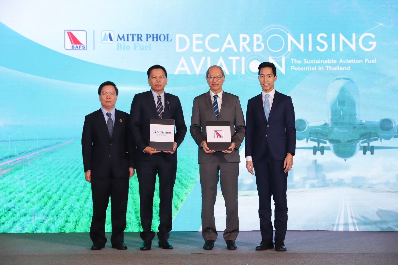 2 ยักษ์ใหญ่ร่วมพันธกิจ ‘Net Zero Emission’ พัฒนาเชื้อเพลิงเครื่องบินคาร์บอนต่ำ สู่ศูนย์กลางการจำหน่ายเชื้อเพลิงอากาศยานชีวภาพ