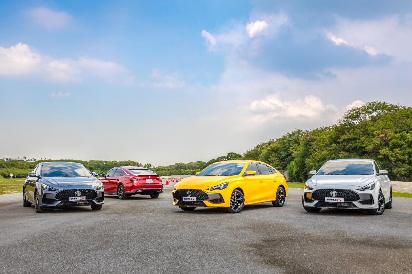 NEW MG5 MY 2022 นั่งแท่นรถเก๋งที่ตอบโจทย์ความคุ้มค่า หลังอัพเกรดสเปกทุกรุ่นย่อย พร้อมเพิ่มรุ่น D+ ที่ใส่ออปชั่นมาเต็ม ในราคาที่จับต้องได้