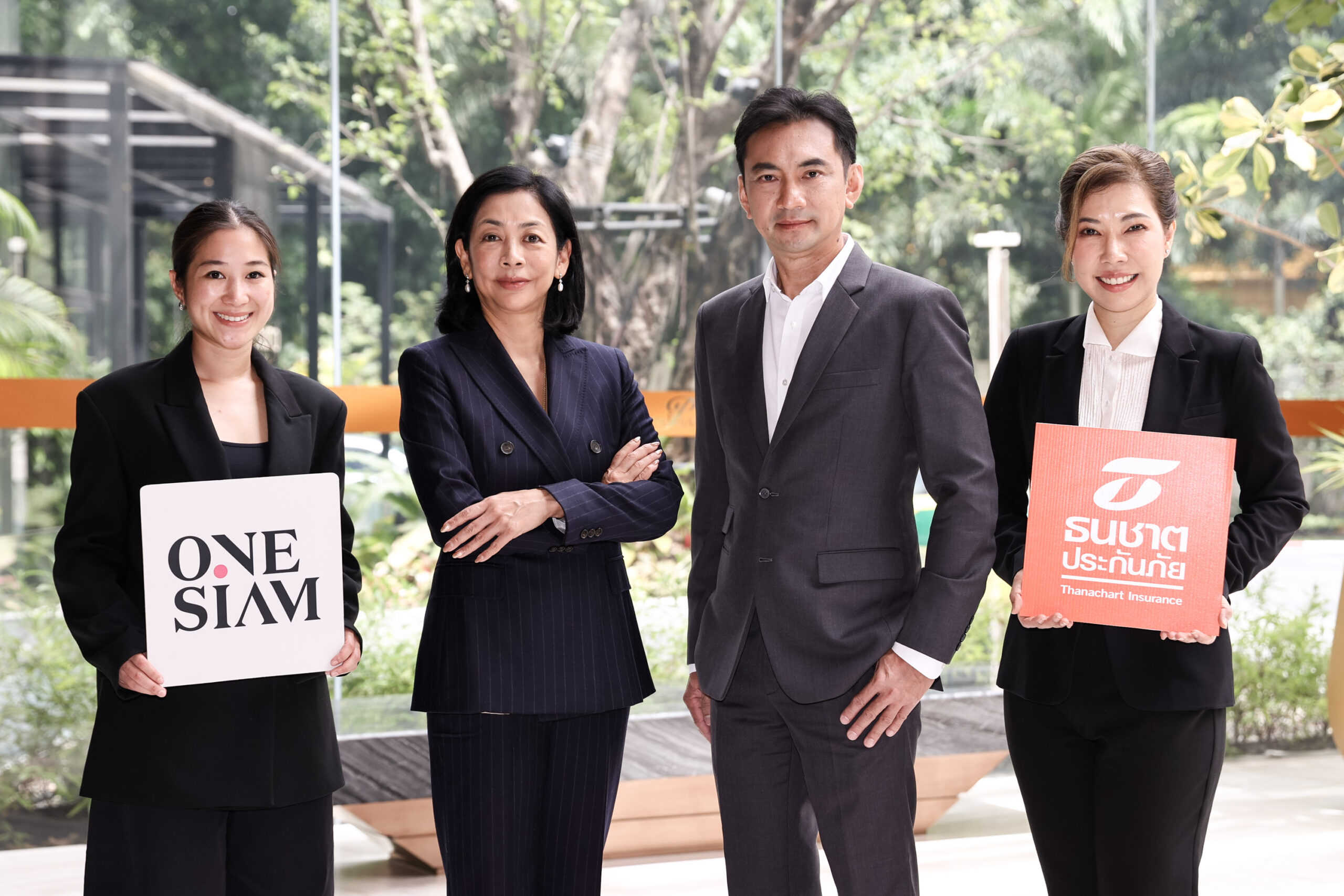 สยามพิวรรธน์ ผนึก ธนชาตประกันภัย มอบประสบการณ์เติมเต็มลักซ์ชูรี่ไลฟ์สไตล์  สร้างโปรแกรมแพ็กเก็จเพื่อตอบโจทย์ลูกค้าวันสยามและไอคอนสยามโดยเฉพาะ