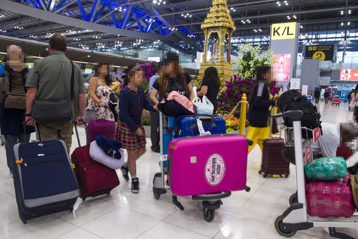 ศบค.เผยเดือนเดียวต่างชาติเข้าไทยเฉียด 9 แสนคน “สิงคโปร์-อินเดีย” มากสุด