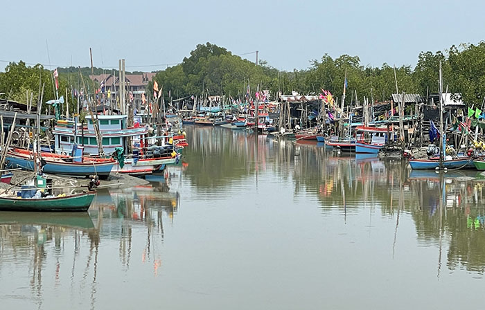 เรือประมง เรือประมง