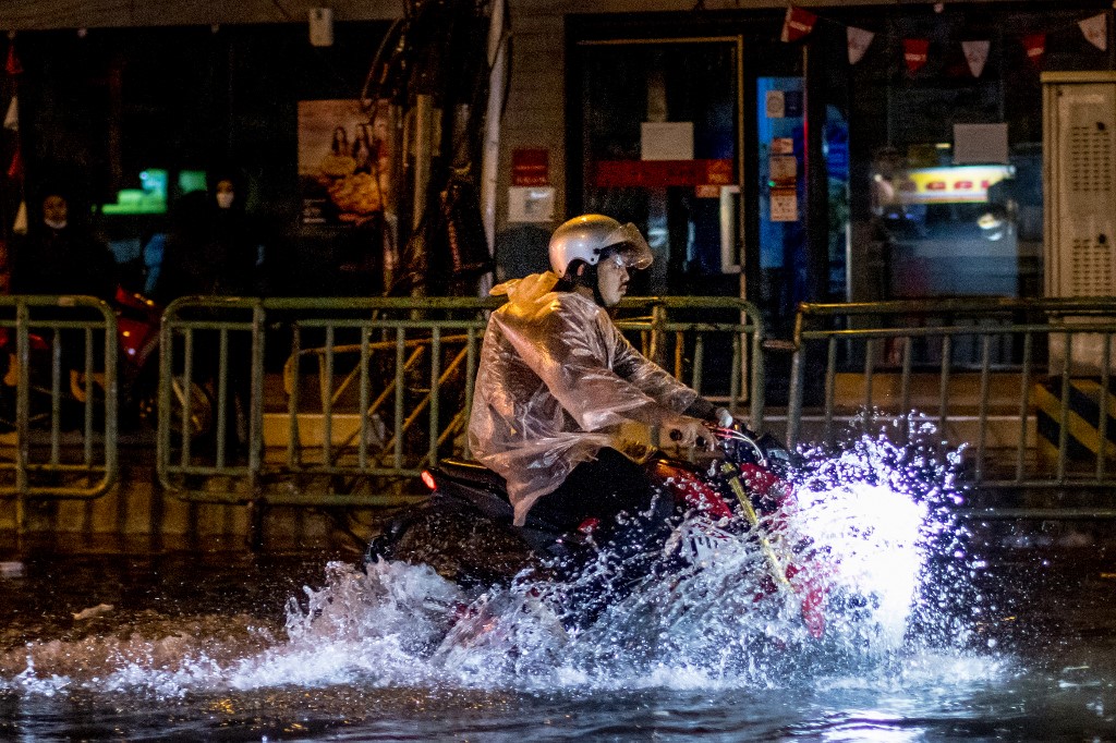 กรมอุตุฯออกประกาศเตือนฉบับที่ 5 ฝนตกหนักถึงหนักมาก-เสี่ยงท่วมฉับพลัน