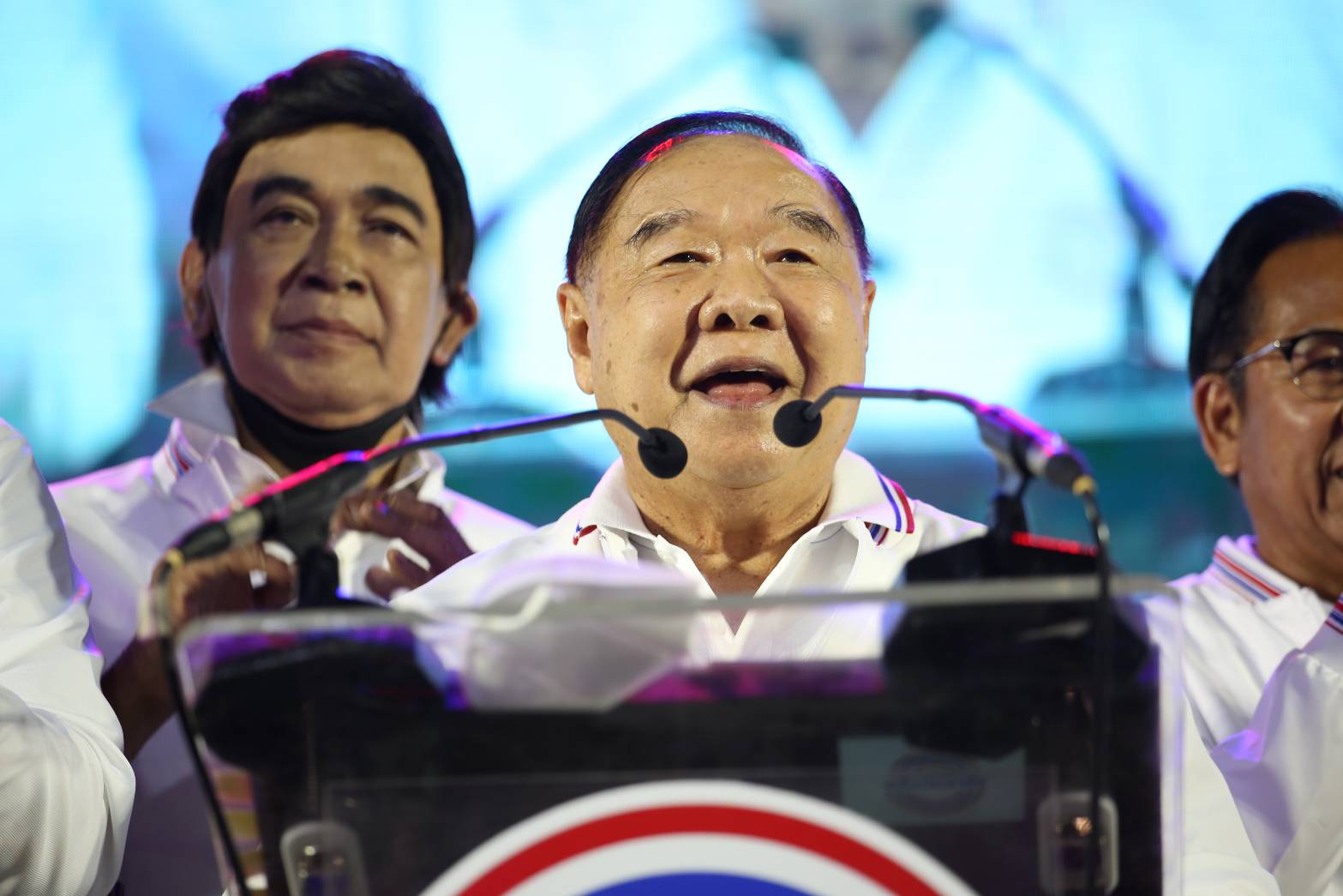 ประวิตรประเดิมโรดโชว์ชลบุรี อ้อนเลือก พลังประชารัฐ ยกจังหวัด