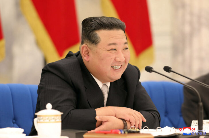 North Korean leader Kim Jong Un holds theThird Enlarged Meeting of Eighth Central Military Commission of the Workers' Party of Korea (WPK) in Pyongyang เกาหลีเหนือเผยวิกฤตโควิดใกล้สิ้นสุด สวนทางเพื่อนบ้านในเอเชีย