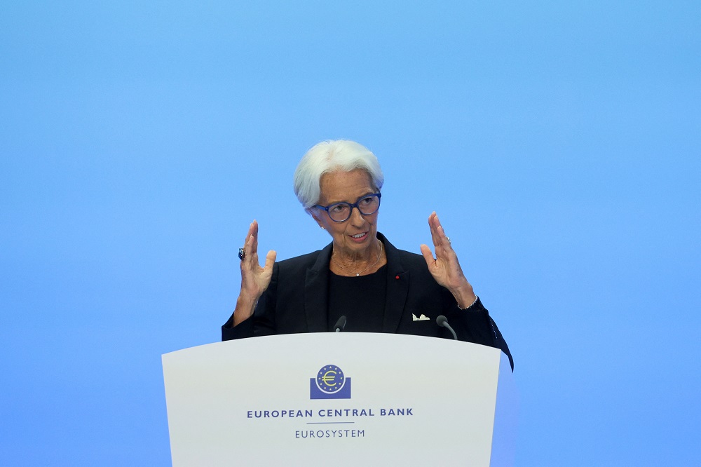 ECB ปรับขึ้นดอกเบี้ย 0.50% ครั้งแรกรอบ 11 ปี มากกว่าตลาดคาด