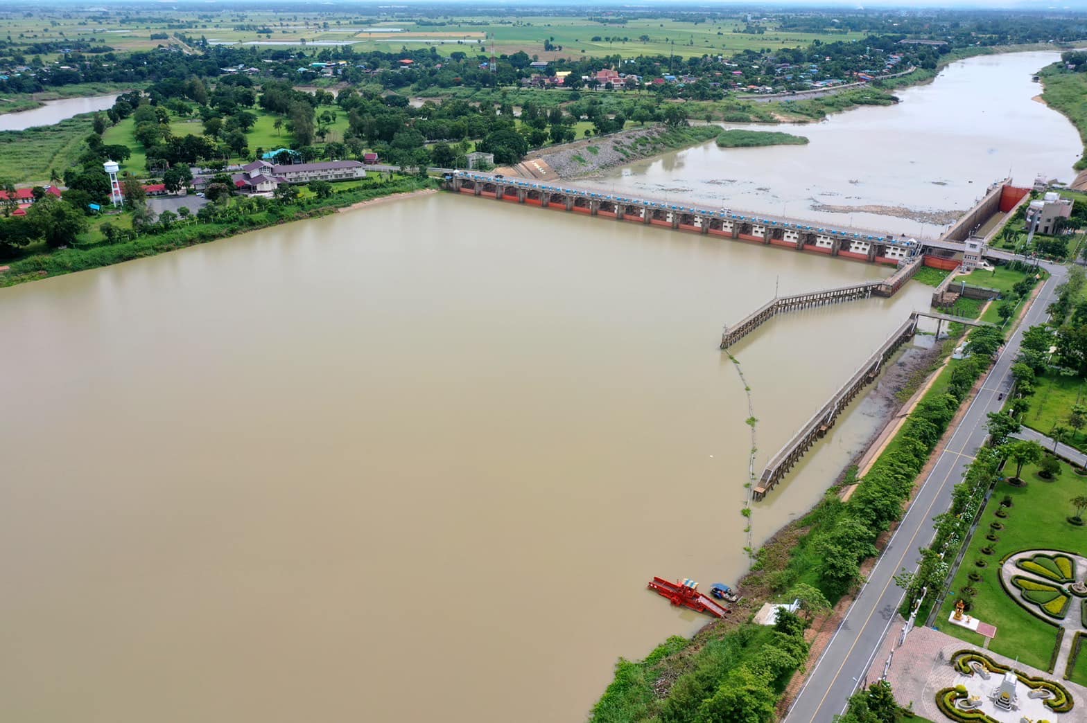 สถานการณ์น้ำลุ่มเจ้าพระยา เช้าวันนี้ (29 ก.ค.) น้ำเหนือมีแนวโน้มลดลง