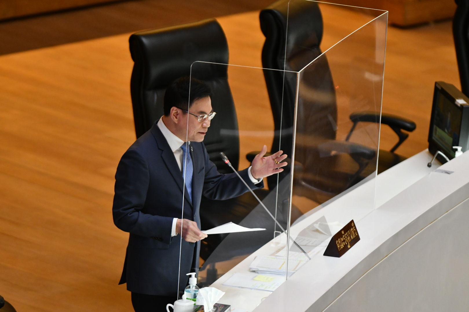 กลุ่ม 16 คว่ำ 3 รัฐมนตรีประชาธิปัตย์ – ประยุทธ์ ขอบคุณทุกกำลังใจ