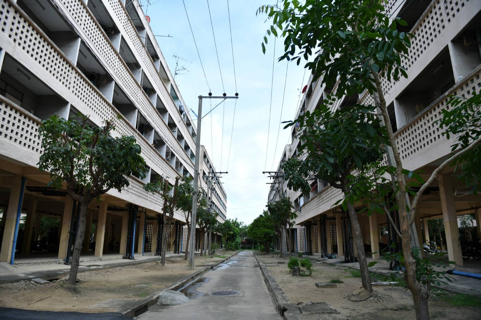 กทม.รื้อแฟลตสวัสดิการทุ่งครุ 2 ตึก-ของบสร้างใหม่
