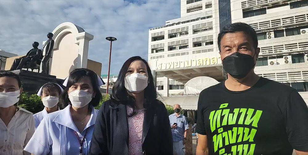 ชัชชาติ ตรวจเยี่ยม 2 โรงพยาบาลสังกัด กทม. เช็กความพร้อมรับมือโควิด