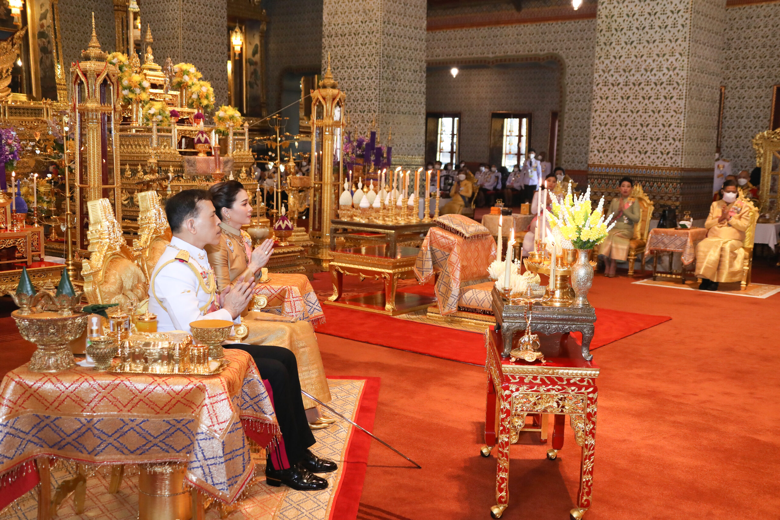 ในหลวง พระราชินี