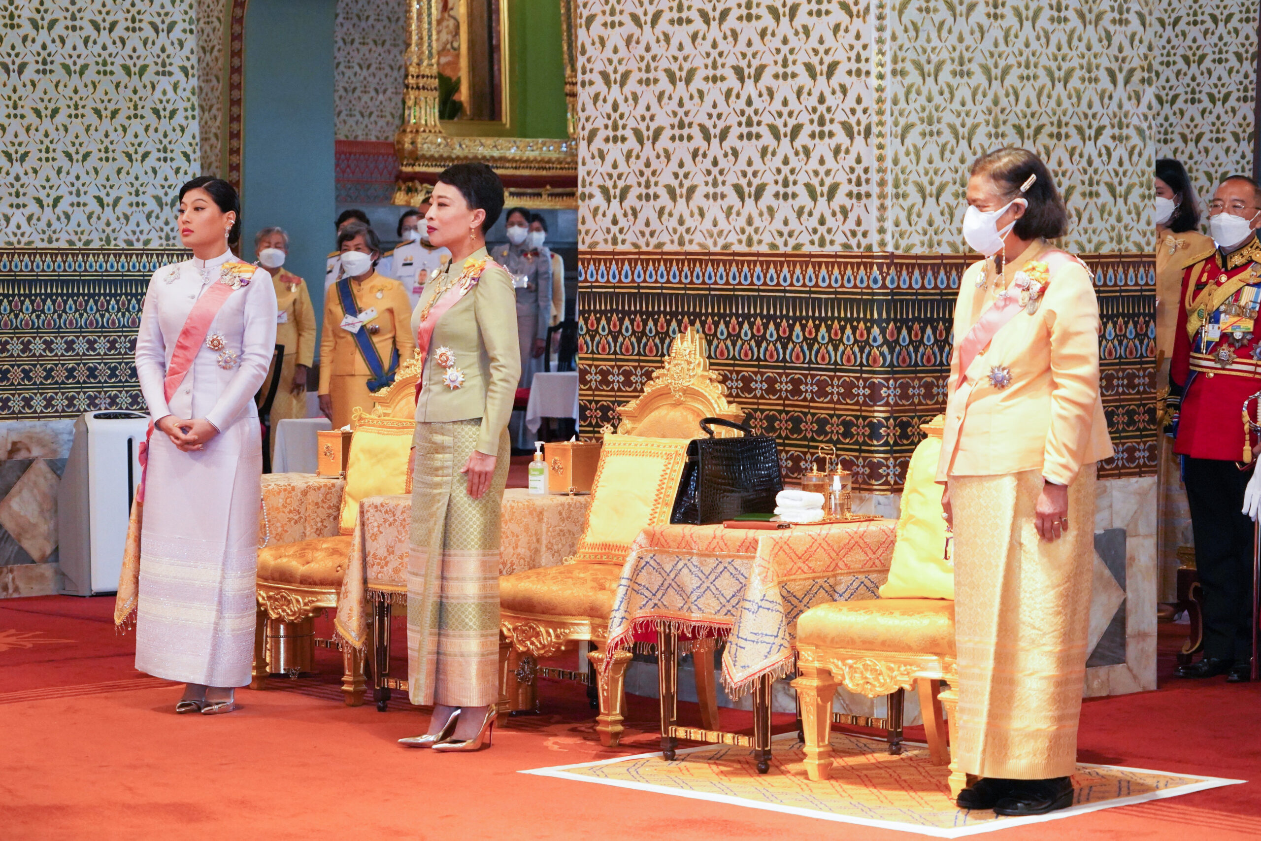 ในหลวง พระราชินี