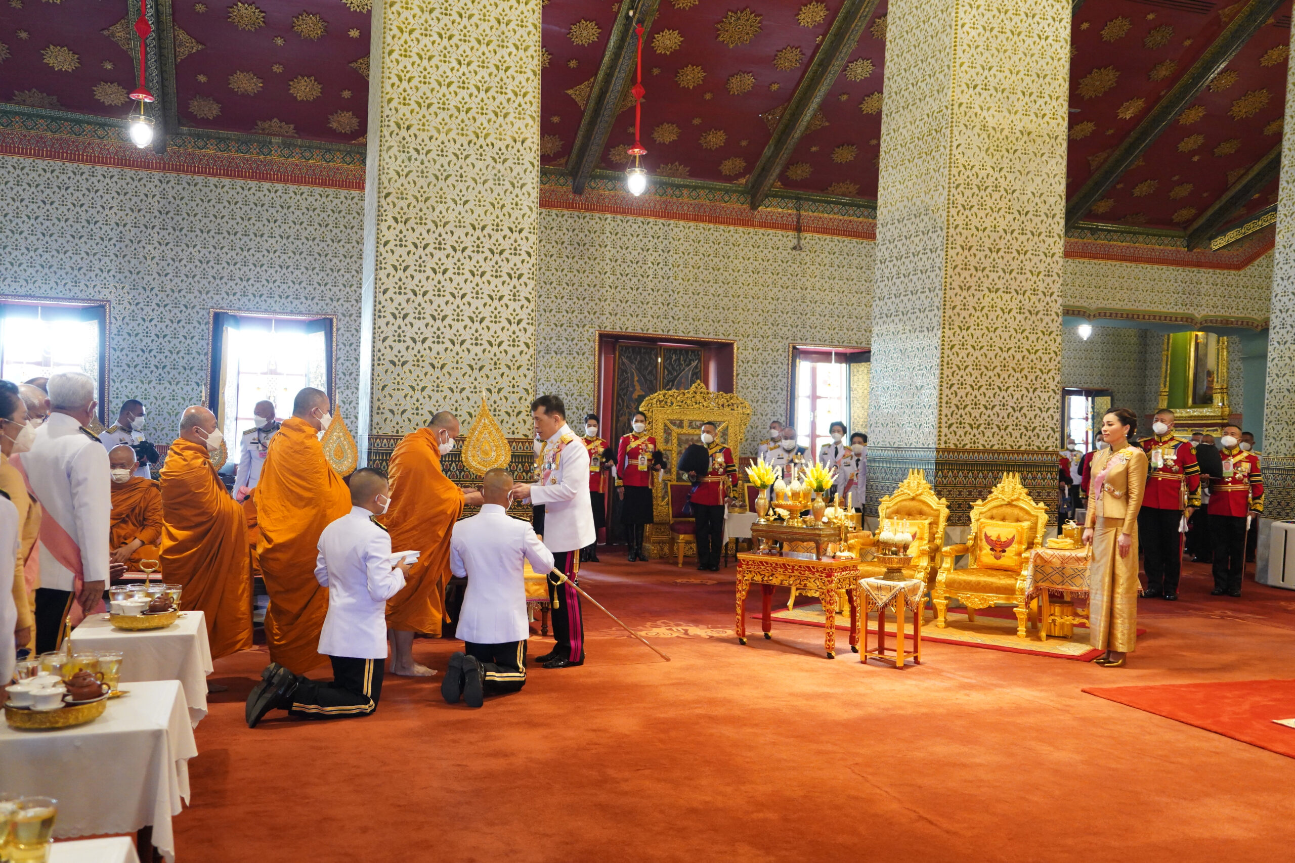 ในหลวง พระราชินี