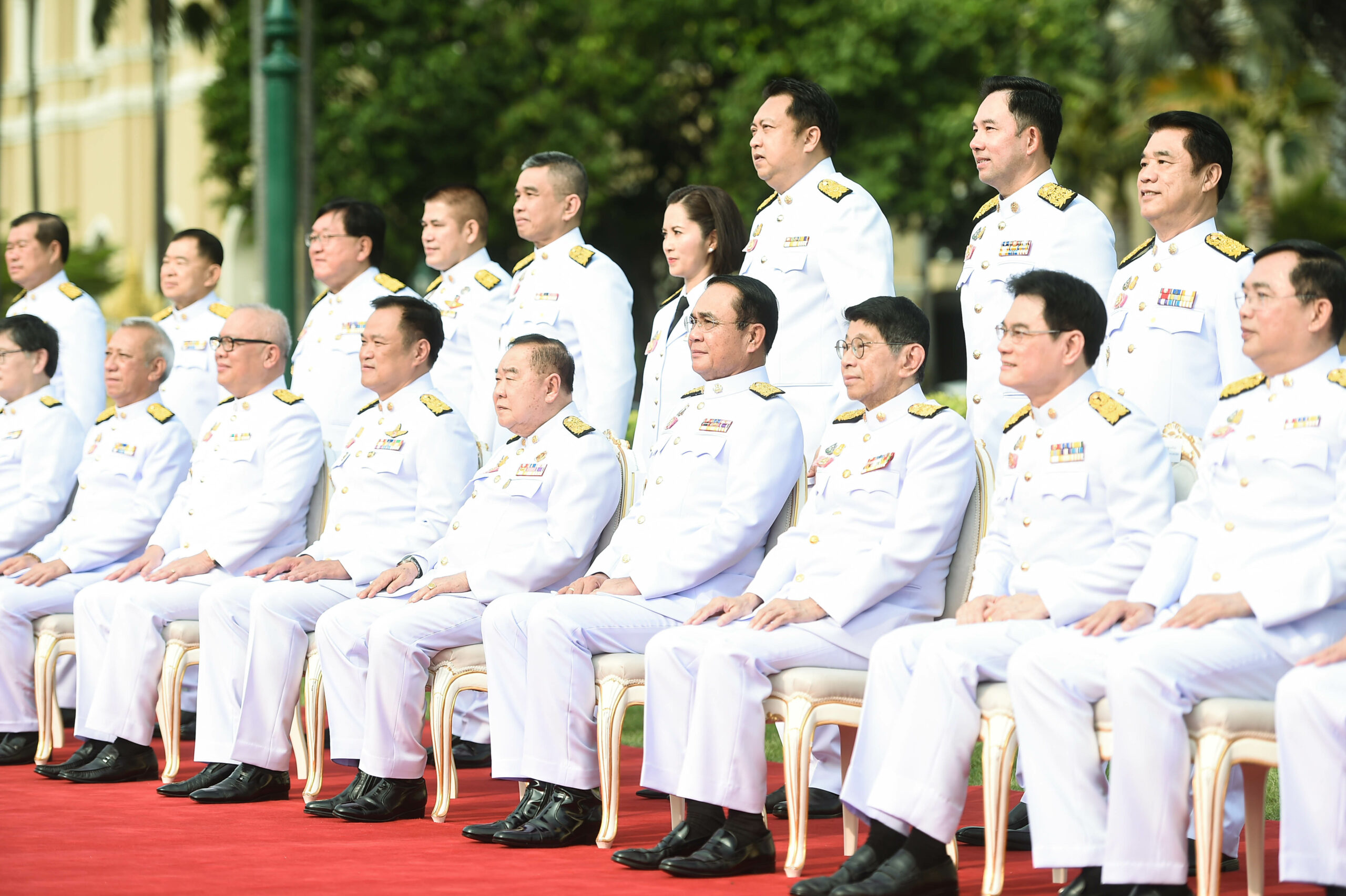ประยุทธ์ ตั้ง ครม. เศรษฐกิจ ผ่าทางตันวิกฤตพลังงาน