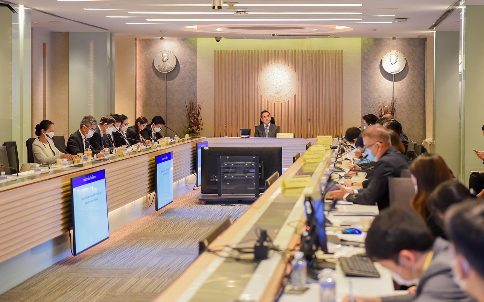 คลังถกอนุกรรมการเศรษฐกิจนัดแรก เตรียมมาตรการดูแลประชาชน