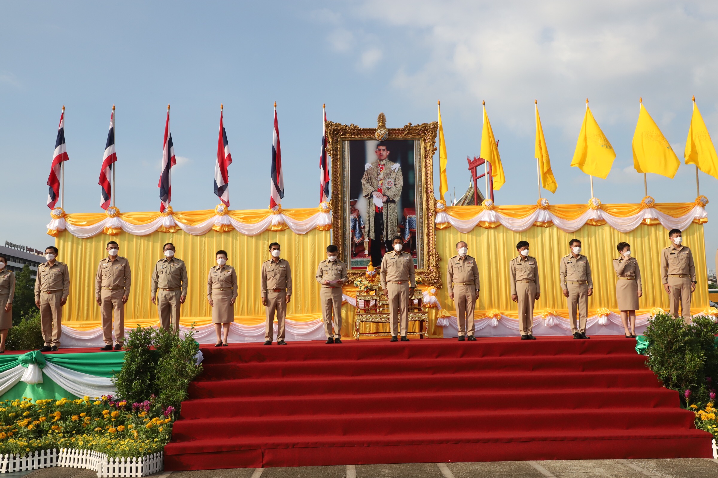 ชัชชาติถวายสัตย์ปฏิญาณ (1)