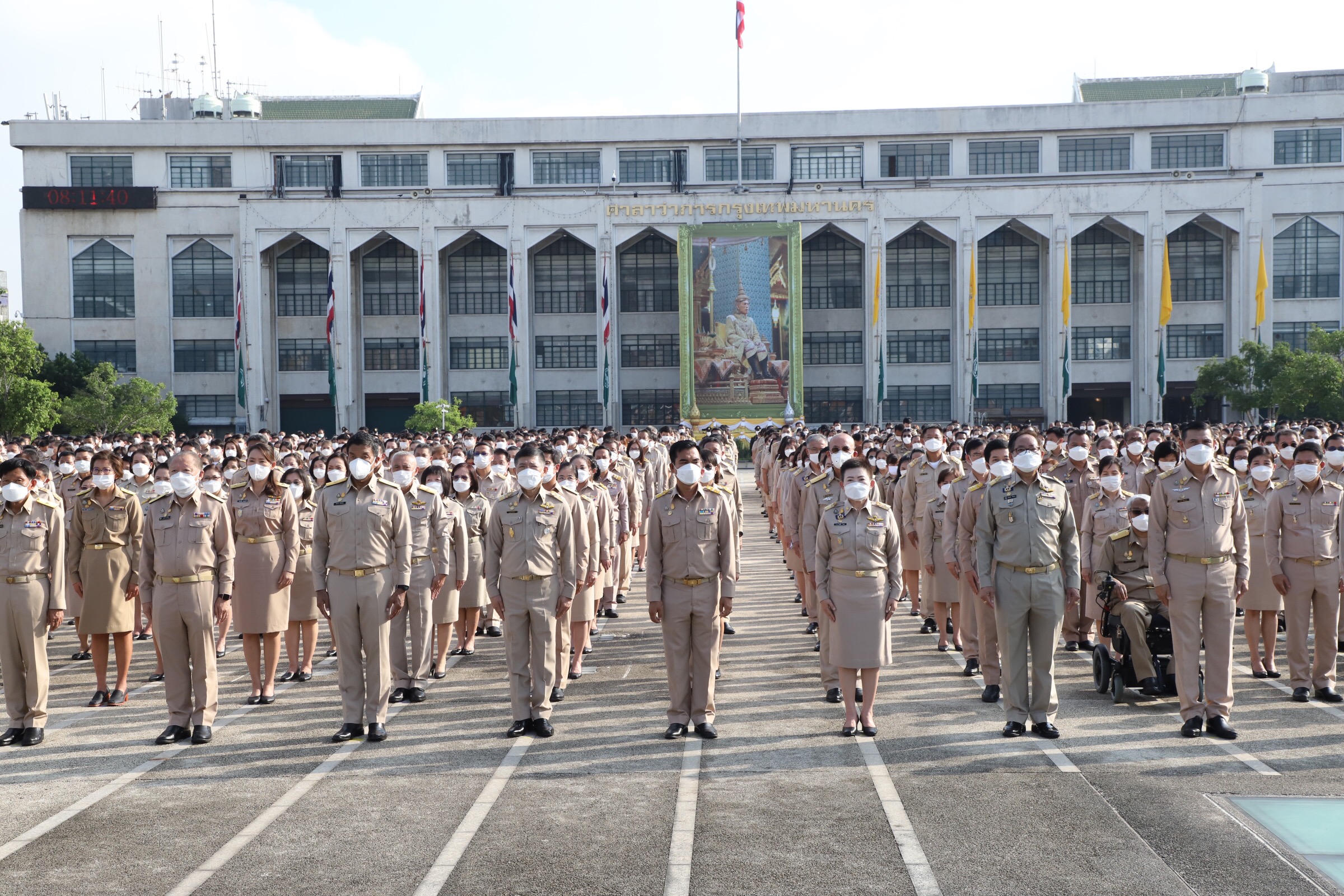 ชัชชาติถวายสัตย์ปฏิญาณ (1)