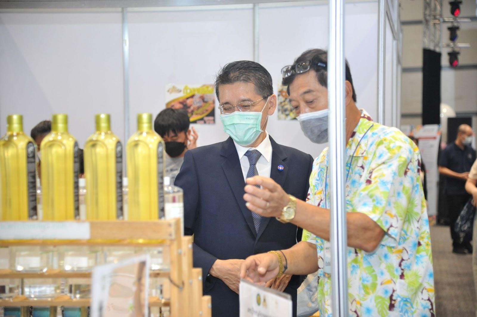 เปิดโผ 4 ร้านโอทอปเพื่อสุขภาพ! ตามช้อปต่อได้หลังงาน ‘Healthcare 2022 จักรวาลผู้สูงวัย’ 