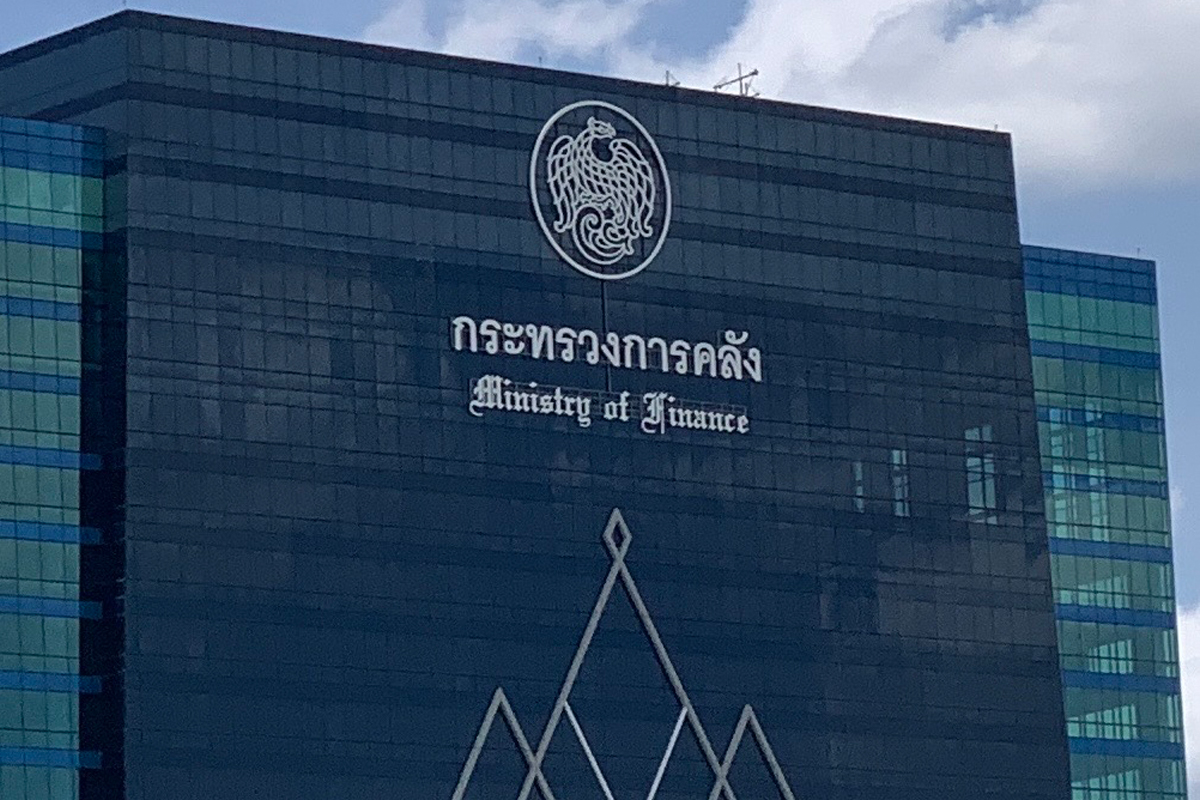 รัฐบาลกู้ชดเชยขาดดุลพุ่ง ตุนเงินคงคลัง 6 แสนล้านบาท