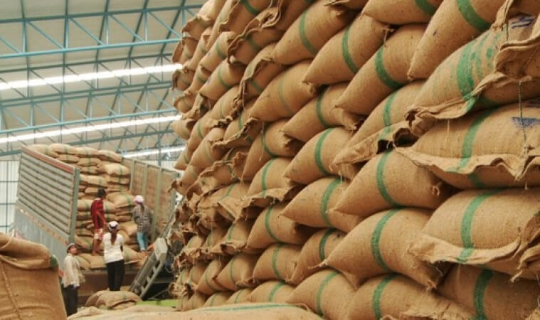 ส่งออกข้าวไทยปี 2565 ทะลุเป้า 7.69 ล้านตัน ปี 2566 วางไว้ 7.5 ล้านตัน