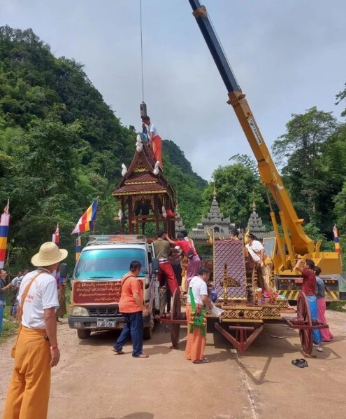 ราชรถ-ครูบาบุญชุ่ม