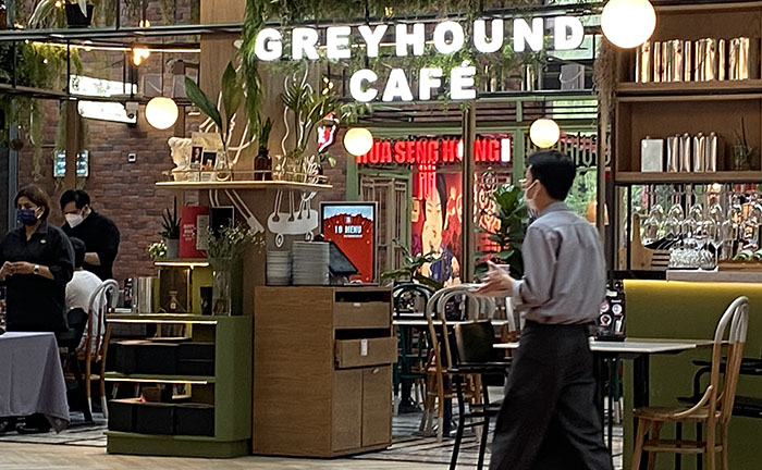 ร้านอาหารแย่งพนักงานเสิร์ฟ ชูค่าจ้างวันละ 600 บาท คู่สวัสดิการจูงใจ