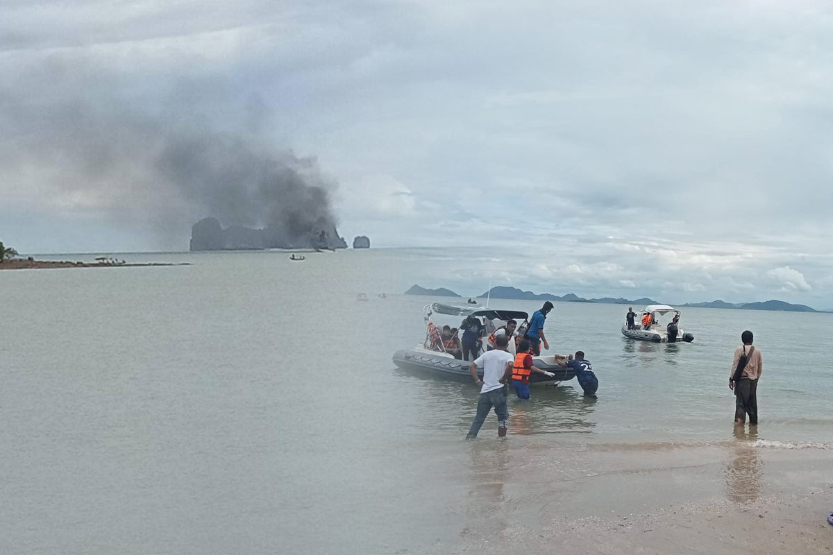 เรือระเบิดกลางทะเล เส้นทาง “ชุมพร-เกาะเต่า” เบื้องต้นพบบาดเจ็บ 20 ราย