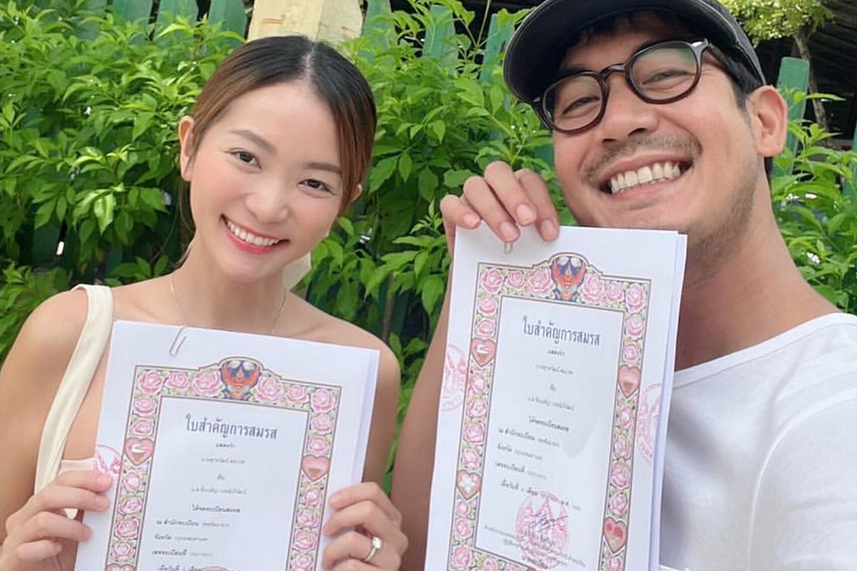 เวียร์-วิกกี้ โชว์ใบทะเบียนสมรส เผยโมเมนต์หวานกลางไอจี