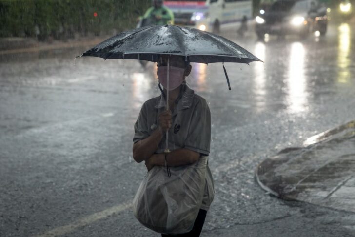 THAILAND-WEATHER-DAILY LIFE เตือนฝนตกหนัก 20-24 ส.ค.