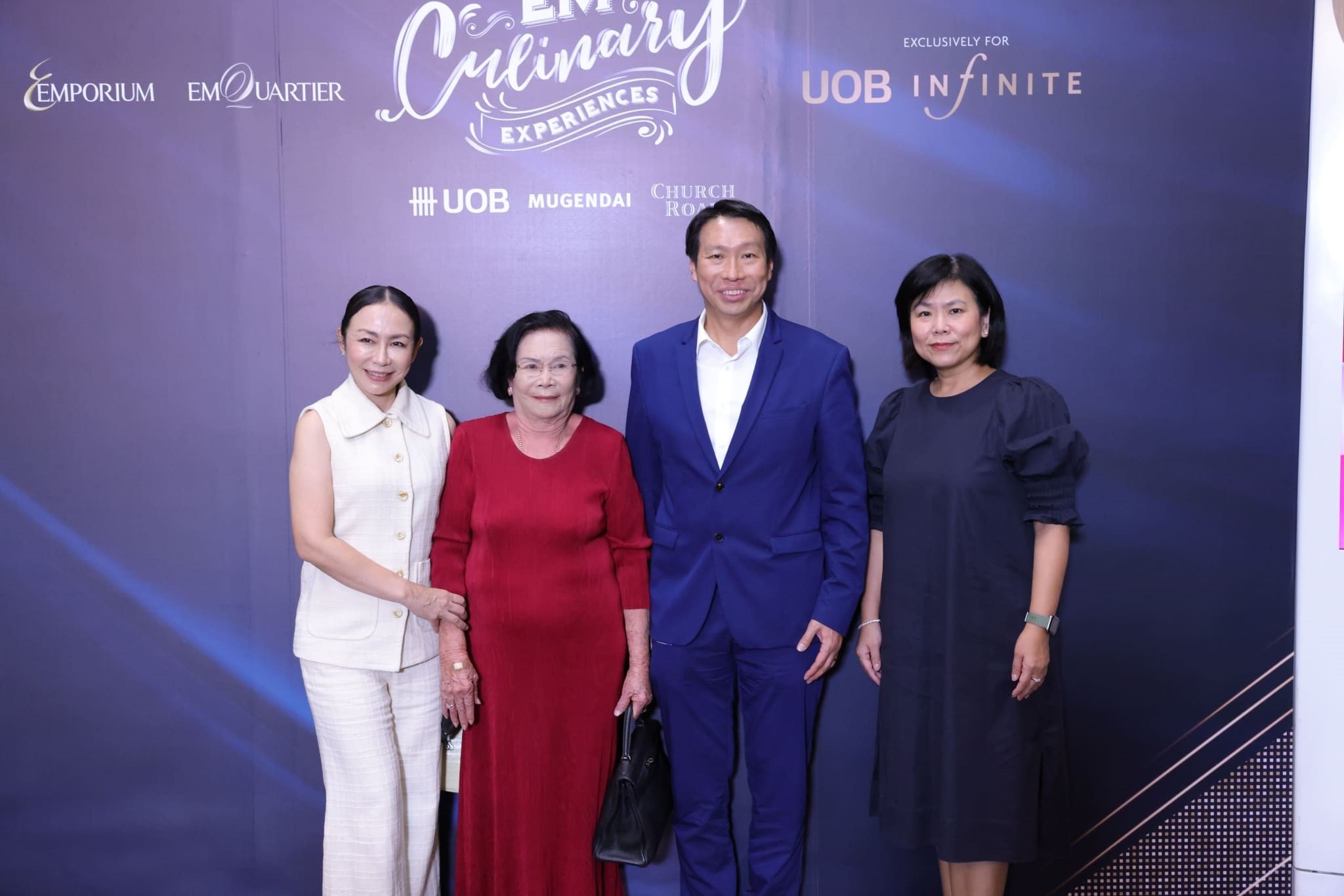 ยูโอบี ผนึก “ดิ เอ็มควอเทียร์” จัดกิจกรรม “EM Culinary Experiences” เชิญลูกค้า บัตรเครดิตยูโอบี วีซ่า อินฟินิท ร่วมดินเนอร์สุดพิเศษ กับเชฟระดับรางวัล