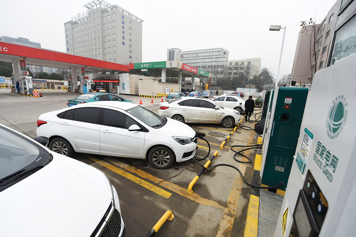 สมรภูมิรถ EV จีนแข่งเดือด ท่ามกลางวิกฤตขาดแคลน “ไฟฟ้า”