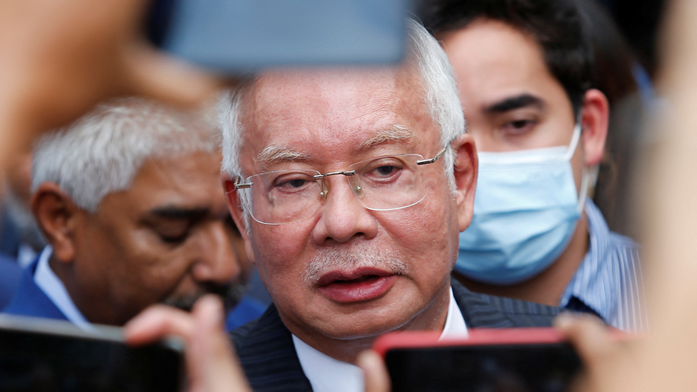 1MDB: นาจิบ ราซัค อดีตนายกฯ มาเลเซีย แพ้อุทธรณ์สุดท้าย เตรียมรับโทษจำคุก 12 ปีคดีทุจริตฉาว