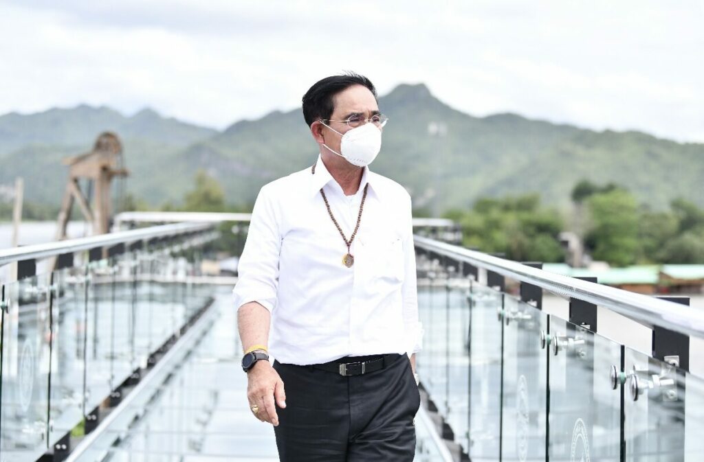 ประยุทธ์ ชู สกายวอล์กเมืองกาญจน์ แลนด์มาร์กท่องเที่ยวแห่งใหม่