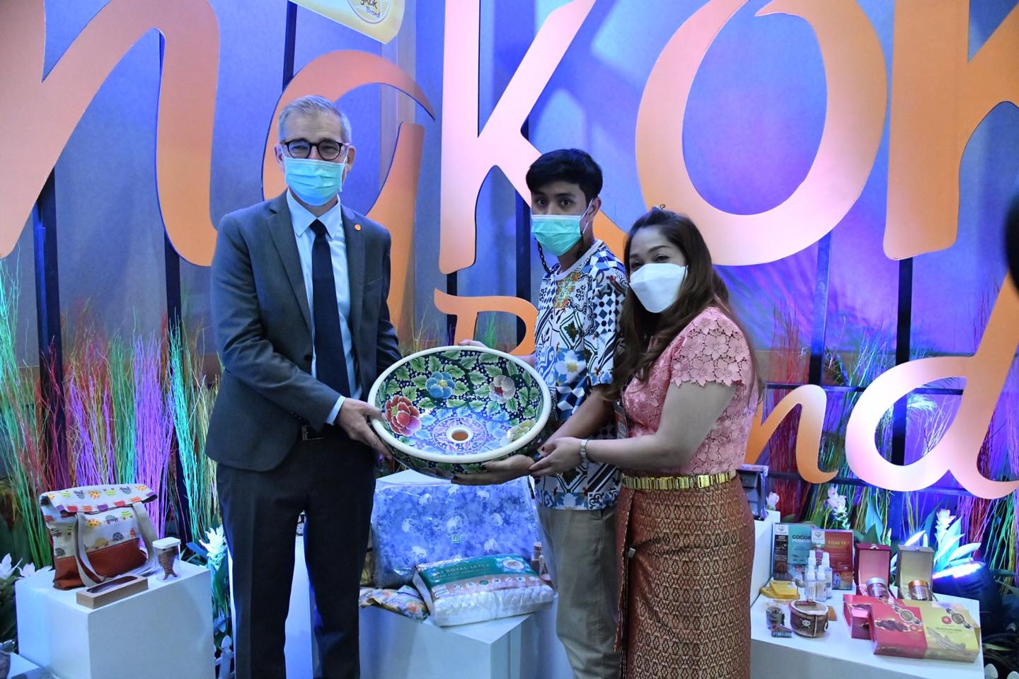 กทม. ดันผลิตภัณฑ์ Bangkok Brand ขายชาวต่างชาติ ซื้อเป็นของฝาก