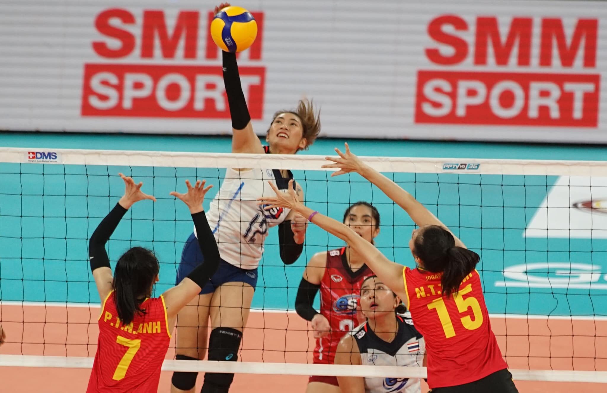 วอลเลย์บอลสาวไทย ชนะเวียดนาม 3-0 เซต คว้าที่ 3 ศึกเอวีซีคัพ