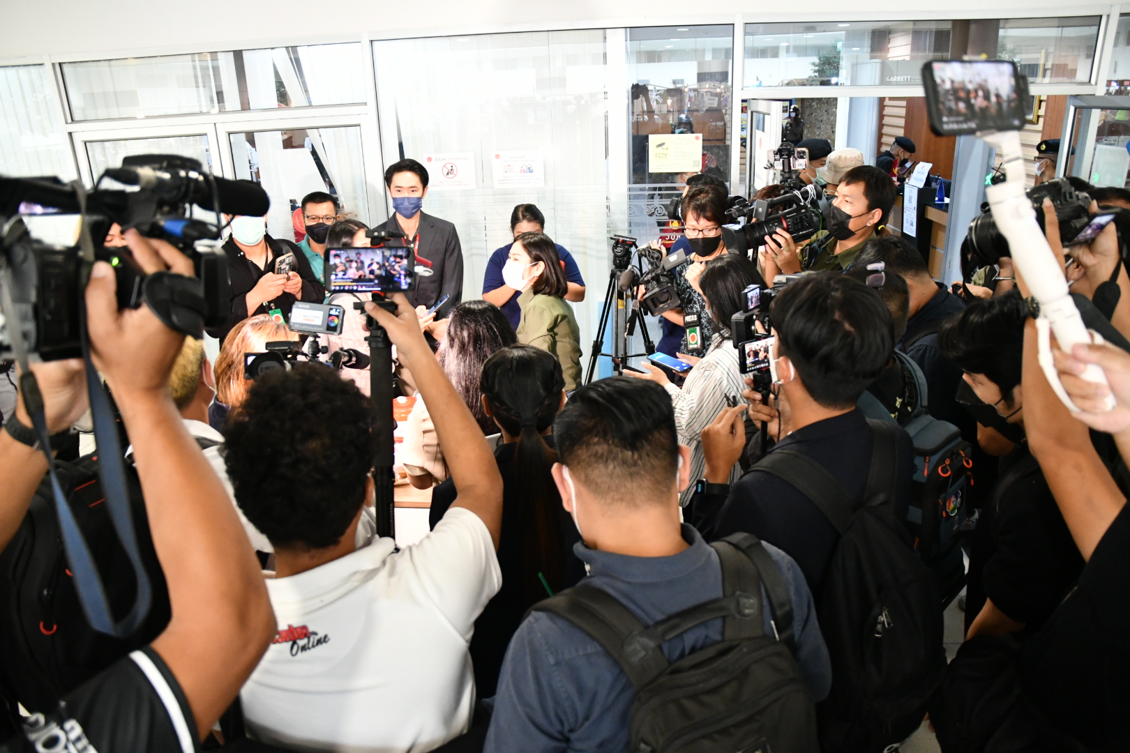 สื่อมวลชน