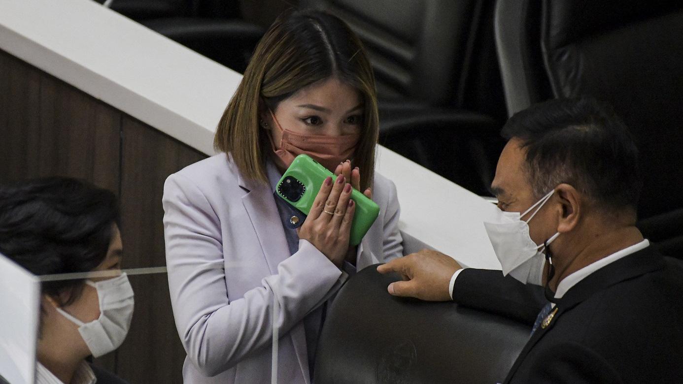 สนทนากับ “มาดามเดียร์” หลังออกจากมูลนิธิป่ารอยต่อ ทิ้งสถานะ ส.ส. พลังประชารัฐ
