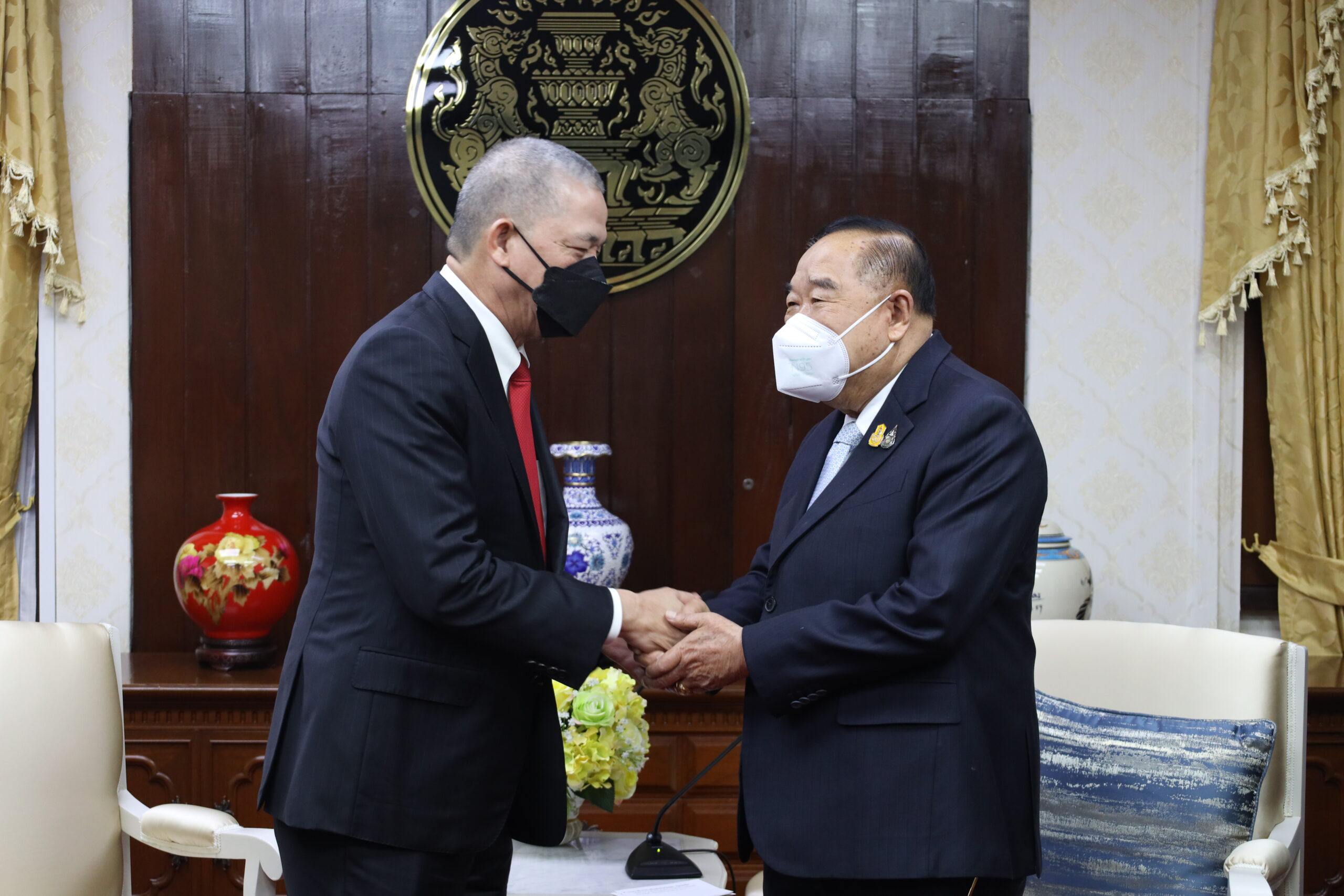 ประวิตร รักษาการนายกฯ ต้อนรับรัฐมนตรีมาเลเซีย ดันเปิดด่านศุลกากรใหม่