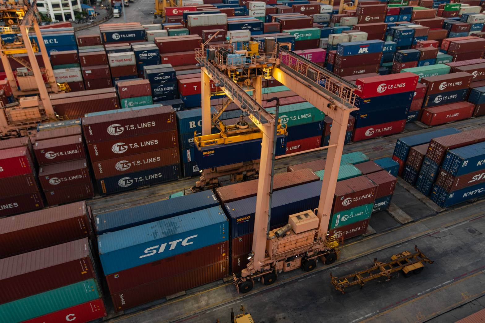 การท่าเรือฯจับมือขนส่งทางบก ดันท่าเรือไทยสู่ World Class Gateway Port