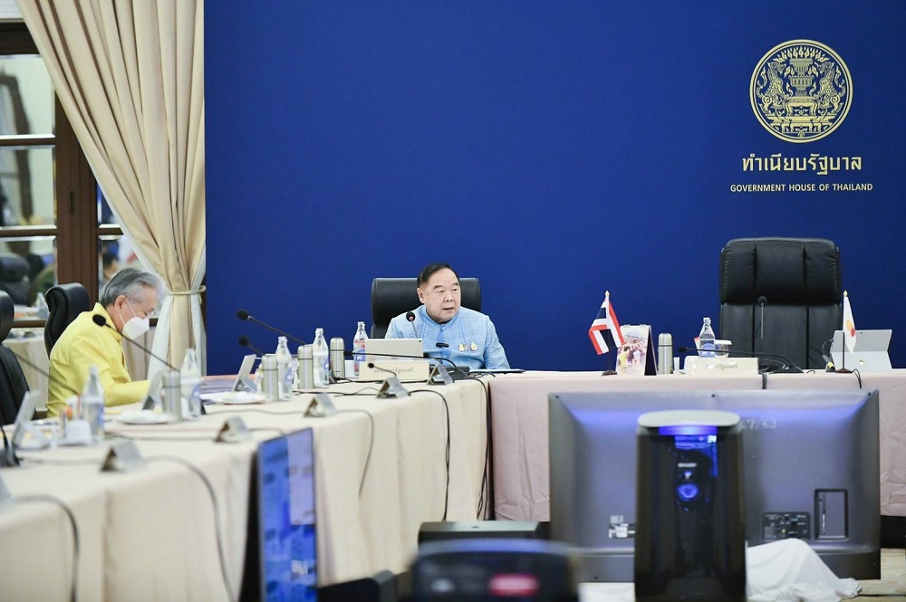 ประวิตร โชว์ สปิริต ไม่นั่งทับที่ ประยุทธ์ เว้นว่าง เก้าอี้นายกฯ ประชุม ครม.