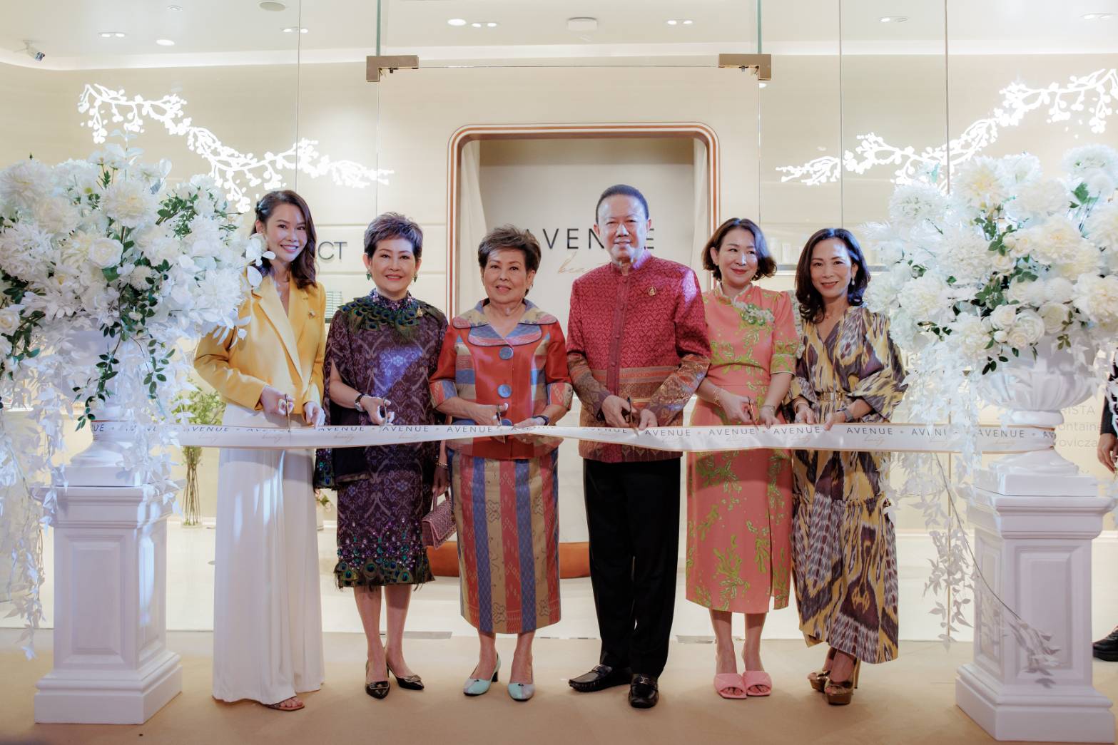 AVENUE BEAUTY GRAND OPENING FLAGSHIP STORE ที่ศูนย์การค้า  ดิ เอ็มโพเรียม และ ดิ เอ็มควอเทียร์