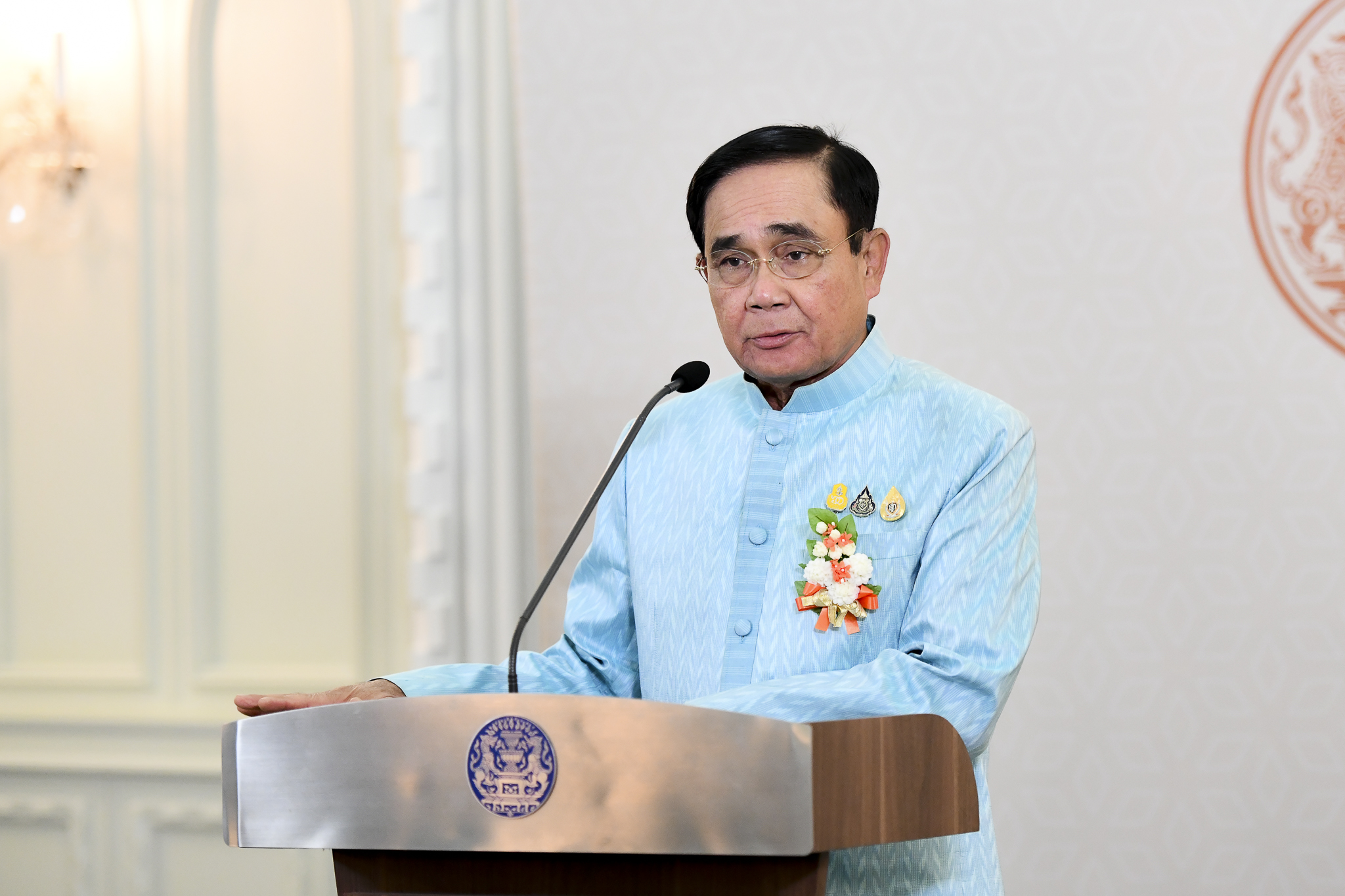 ประยุทธ์ ปัด สั่งตั้งพรรครวมไทยสร้างชาติ ย้ำยังอยู่ พลังประชารัฐ