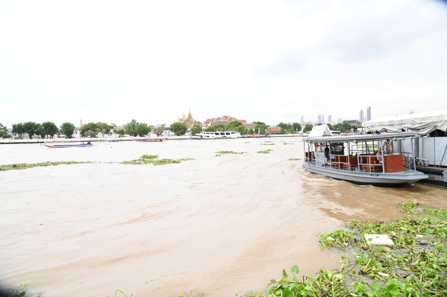 ประวิตร สั่ง สทนช. ประสาน กทม. รับมือมวลน้ำเหนือเพิ่มสูง