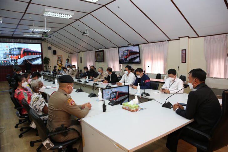รฟท.ชี้แจงแก้ปัญหาผู้บุกรุกชุมชนบุญร่มไทร รฟท.ชี้แจงแก้ปัญหาผู้บุกรุกชุมชนบุญร่มไทร