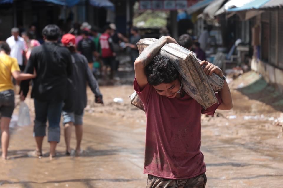 มู่หลาน ถล่มเชียงราย กระทบ 1,672 ครัวเรือน พื้นที่เกษตรจม 5 พันไร่