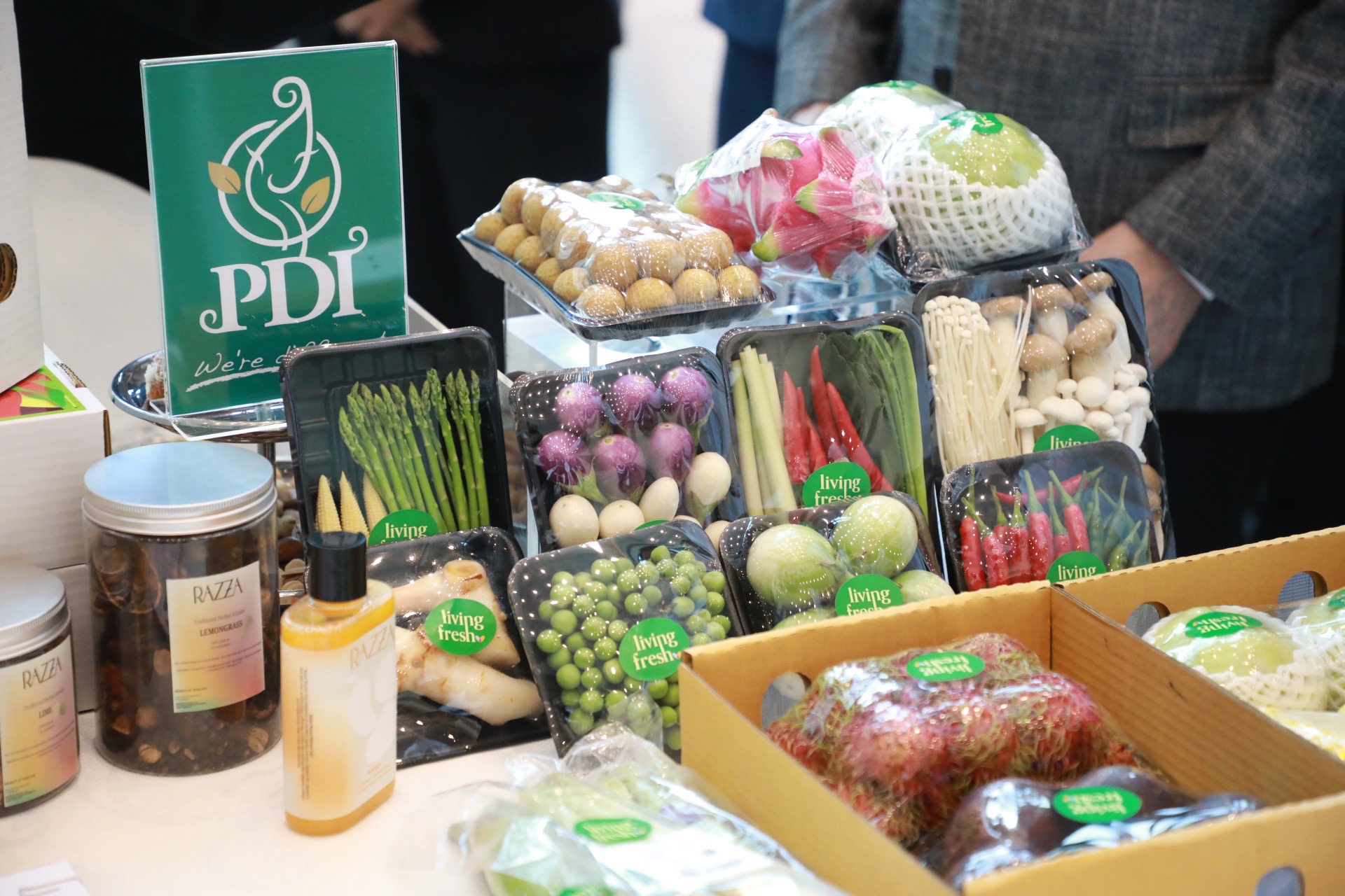 จุรินทร์นำทัพเอกชนไทย เปิดดีลยอดขายตลาดซาอุฯ รวม 12,000 ล้านบาท