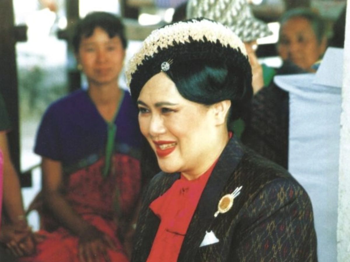 พระราชประวัติ สมเด็จพระนางเจ้าสิริกิติ์ พระบรมราชินีนาถ พระบรมราชชนนีพันปีหลวง
