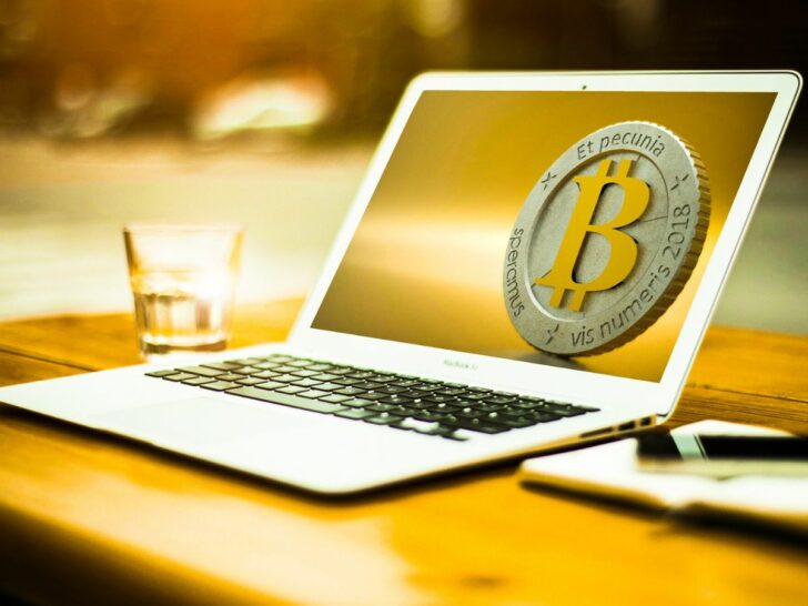 bitcoin ราคาบิตคอยน์วันนี้ (19 ส.ค. 65) ขยับขึ้น 0.13% อยู่ที่ 23,374 เหรียญสหรัฐ