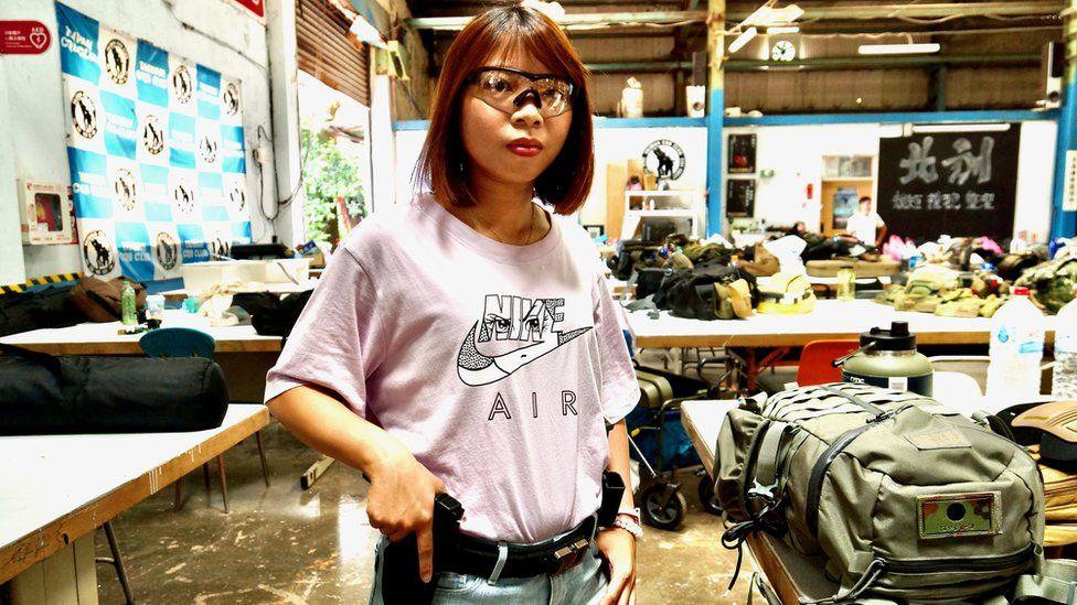 จีน-ไต้หวัน : ทำไมคนหนุ่มสาวในไต้หวันถึงหันมาจับอาวุธและเรียนรู้วิธีการต่อสู้